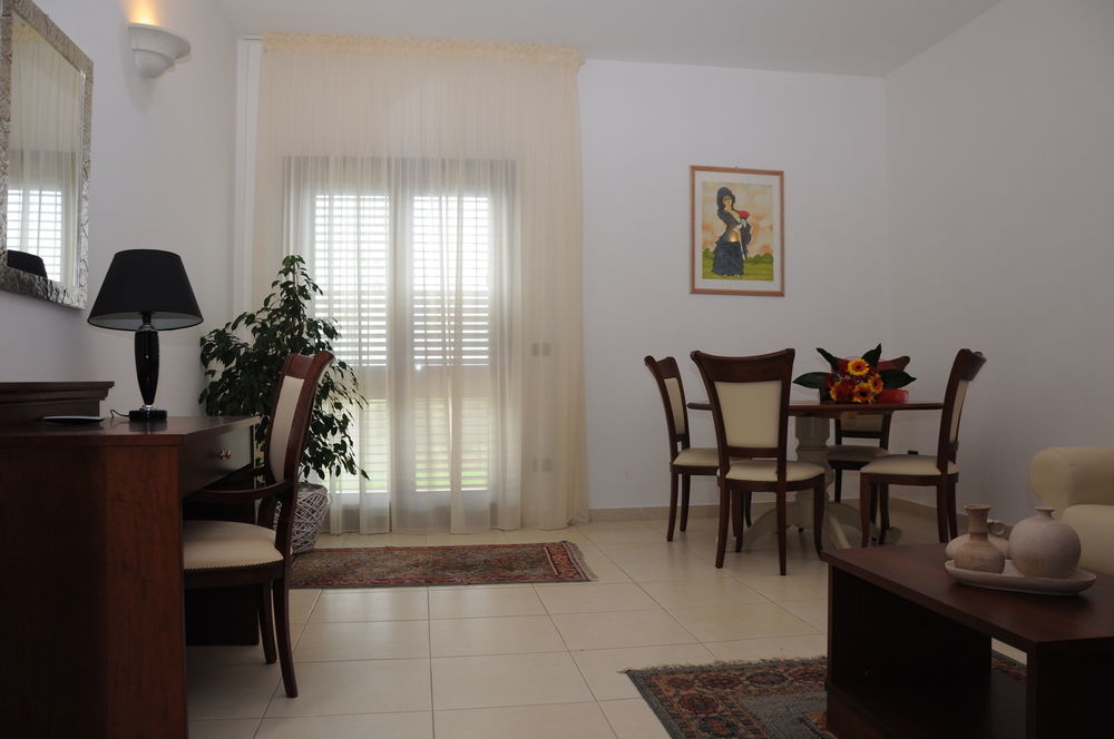 Agri Hotel Conte Salentino Sant Isidoro  Esterno foto